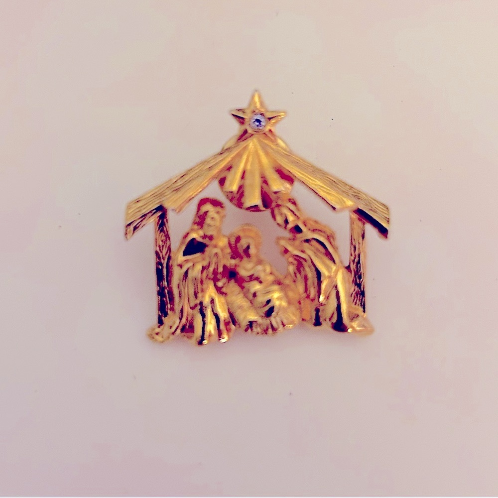 Christmas Nativity scene w tiny rhinestone star ⭐️, tack pin brooch, gold